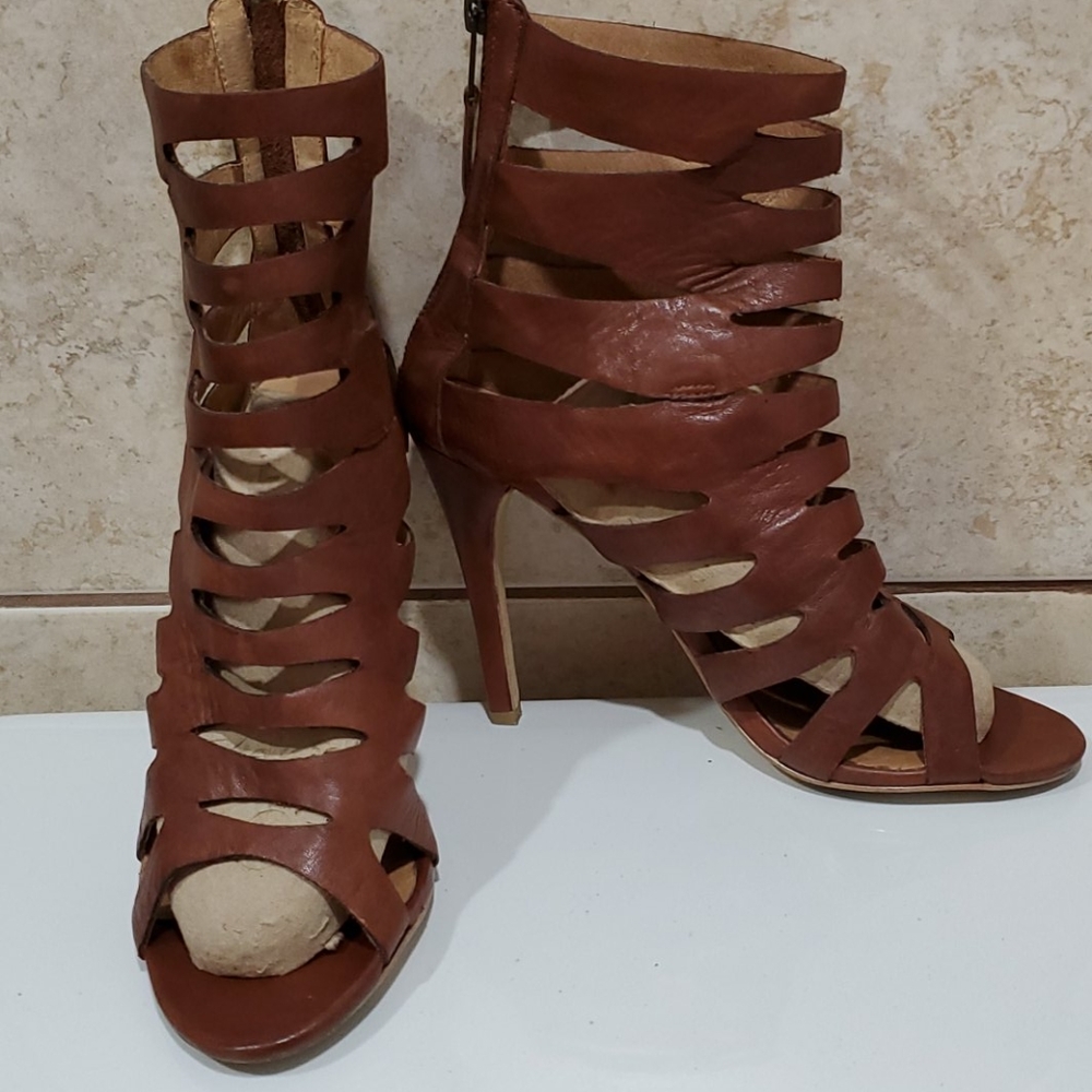 ZiGiny strappy leather ankle booties heels…